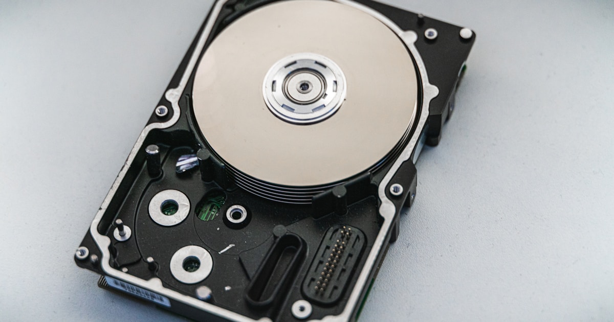 SSD vs HDD in 2026: Which Storage Should You Choose?